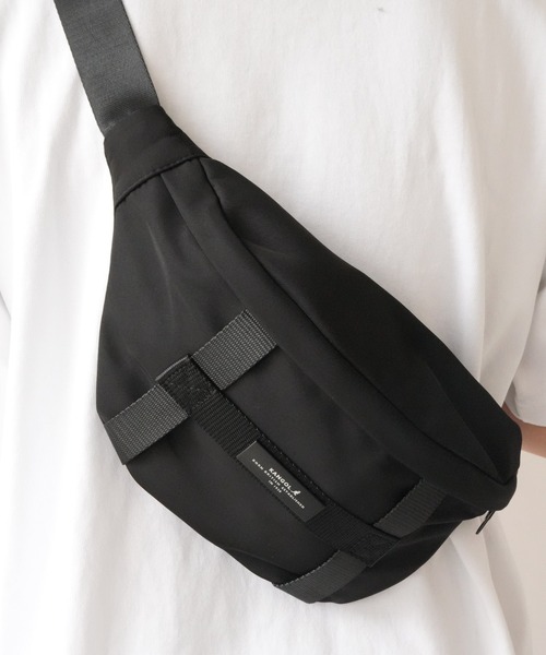 Courrèges ウエストポーチ　ウエストバッグ　ボディバッグ　ブラック THE NORTH FACE ウエストポーチ ウエストバッグ 国内未発売 FACE