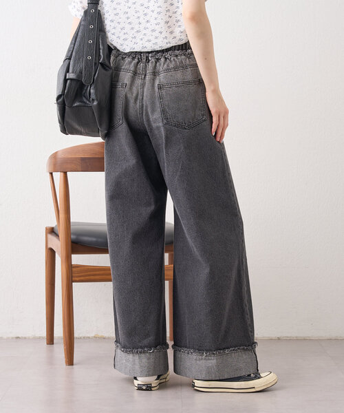 w closet（ダブルクローゼット）の「グラデワイドデニム（デニムパンツ・レディース・ブラック/ブルー・1/0）」の20枚目の写真