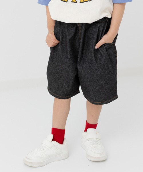 chil2(チルツー)の「デニム ワイドハーフパンツ(デニムパンツ・キッズ・グレー/ブルー/ブラック/サックスブルー・90cm/100cm/110cm/120cm/130cm/140cm/150cm)」の2枚目の写真