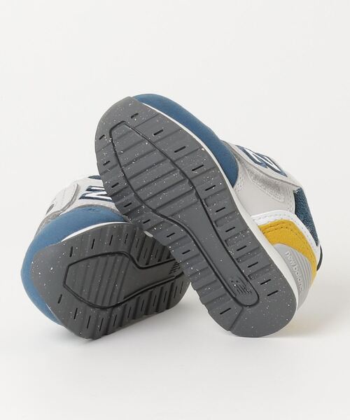 NEW BALANCE（ニューバランス）の「996（スニーカー・キッズ・ベージュ系その他2/ベージュ系その他/グレー系その他/グレー系その他2・12.5cm/13.0cm/13.5cm/14.0cm/14.5cm/15.0cm/15.5cm/16.0cm/16.5cm/12.0cm）」の10枚目の写真