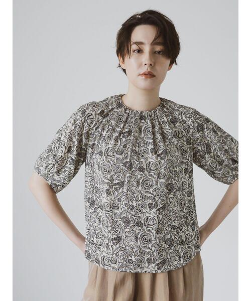 Te chichi CLASSIC（テチチクラシック）の「【DEVEAUX】ボタニカルプリントブラウス（セットアップ可）《2025summer catalog item》（シャツ/ブラウス・レディース・ベージュ・F）」の9枚目の写真