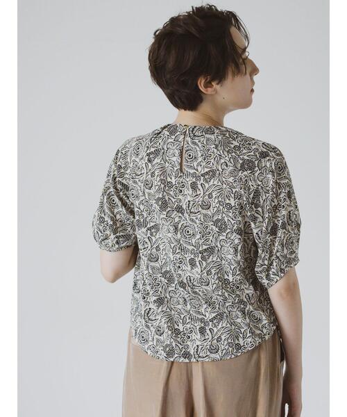 Te chichi CLASSIC（テチチクラシック）の「【DEVEAUX】ボタニカルプリントブラウス（セットアップ可）《2025summer catalog item》（シャツ/ブラウス・レディース・ベージュ・F）」の10枚目の写真