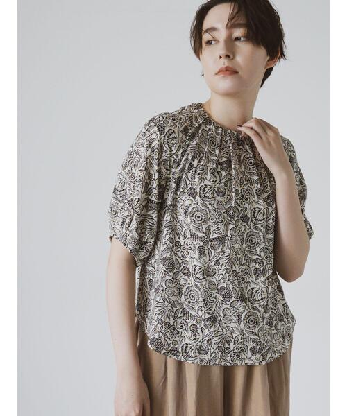 Te chichi CLASSIC（テチチクラシック）の「【DEVEAUX】ボタニカルプリントブラウス（セットアップ可）《2025summer catalog item》（シャツ/ブラウス・レディース・ベージュ・F）」の13枚目の写真