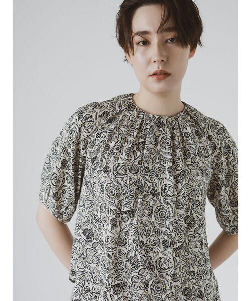 Te chichi CLASSIC（テチチクラシック）の「【DEVEAUX】ボタニカルプリントブラウス（セットアップ可）《2025summer catalog item》（シャツ/ブラウス・レディース・ベージュ・F）」の14枚目の写真