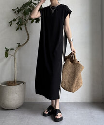 【WEB限定】カットジョーゼットサイドラインワンピース