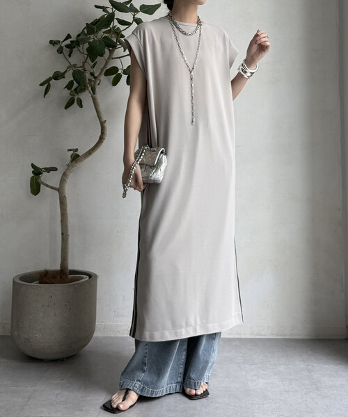 DouDou(ドゥドゥ)の「【WEB限定】カットジョーゼットサイドラインワンピース(ワンピース・レディース・ブラック/ライトグレー/ブラウン・FREE)」の10枚目の写真