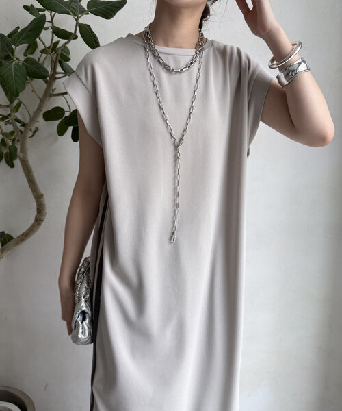 DouDou(ドゥドゥ)の「【WEB限定】カットジョーゼットサイドラインワンピース(ワンピース・レディース・ブラック/ライトグレー/ブラウン・FREE)」の16枚目の写真