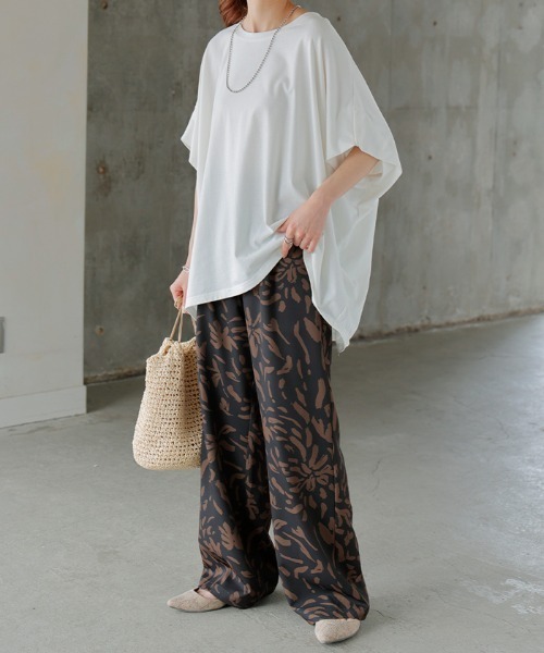 HUG.U(ハグユー)の「柄ワイドパンツ(その他パンツ・レディース・ブラック/ネイビー/キャメル/ホワイト・FREE)」の9枚目の写真
