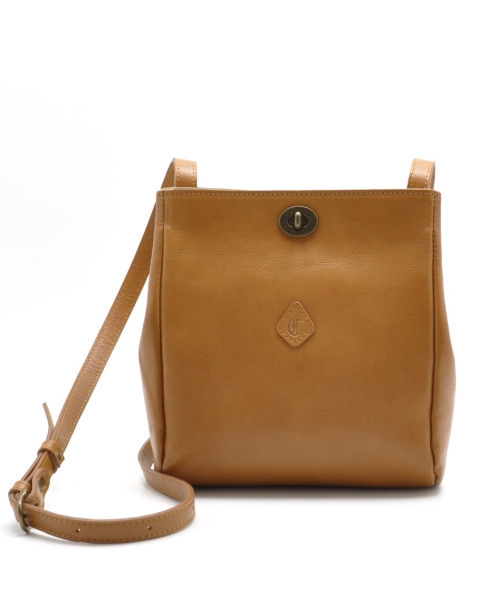 CLEDRAN（クレドラン）の「【本革 ｱﾝﾃｨｰｸ調金具】CL3854 SAINTE SHOULDER（ショルダーバッグ・レディース・キャメル/グリーン/グレー/ブラック・FREE）」の4枚目の写真