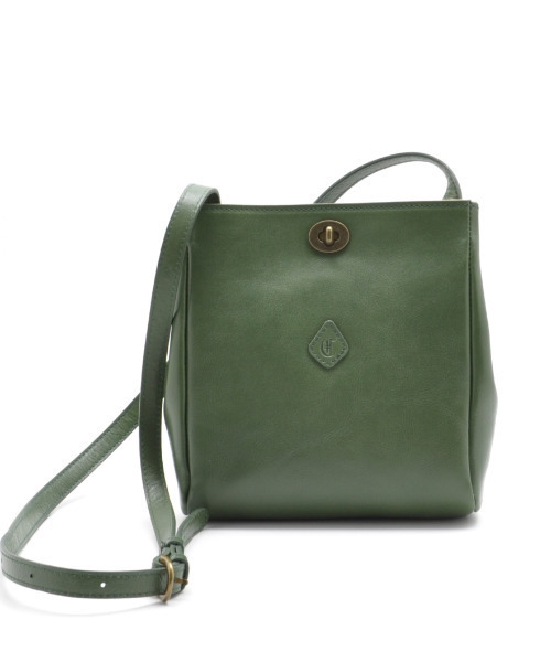 CLEDRAN（クレドラン）の「【本革 ｱﾝﾃｨｰｸ調金具】CL3854 SAINTE SHOULDER（ショルダーバッグ・レディース・キャメル/グリーン/グレー/ブラック・FREE）」の5枚目の写真