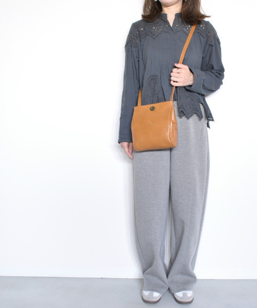 CLEDRAN（クレドラン）の「【本革 ｱﾝﾃｨｰｸ調金具】CL3854 SAINTE SHOULDER（ショルダーバッグ・レディース・キャメル/グリーン/グレー/ブラック・FREE）」の17枚目の写真