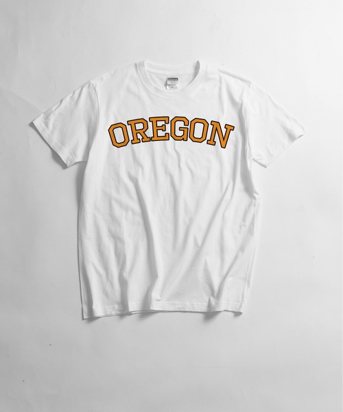 minius(ミニウス)の「【PLACE NAME】オリジナルデザイン アメカジカレッジロゴプリント半袖Tシャツ(Tシャツ/カットソー・メンズ・ホワイト系その他2/ホワイト系その他4/ブラック系その他/ブラック系その他3/ブラック系その他5/ホワイト系その他/ホワイト系その他3/ブラック系その他4/ホワイト系その他5/ブラック系その他2・SMALL/MEDIUM/LARGE/X-LARGE)」の13枚目の写真