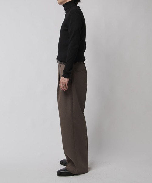 Lui's（ルイス）の「スリムタートルニット（ニット/セーター・メンズ・チャコールグレー/ブラック/ホワイト/ブラウン・S/M）」の19枚目の写真