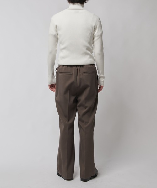 Lui's（ルイス）の「スリムタートルニット（ニット/セーター・メンズ・チャコールグレー/ブラック/ホワイト/ブラウン・S/M）」の11枚目の写真