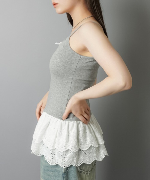 SPINNS(スピンズ)の「レイヤード風ヘムレース/裾レースキャミソール/リボン(キャミソール・レディース・杢グレー/オフホワイト・ONESIZE)」の7枚目の写真