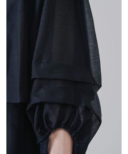 DOLLUPOOPS（ドールアップウップス）の「ケープライクシアーチュニックブラウス（シャツ/ブラウス・レディース・カーキ/ブラック/コーラルピンク・38）」の15枚目の写真