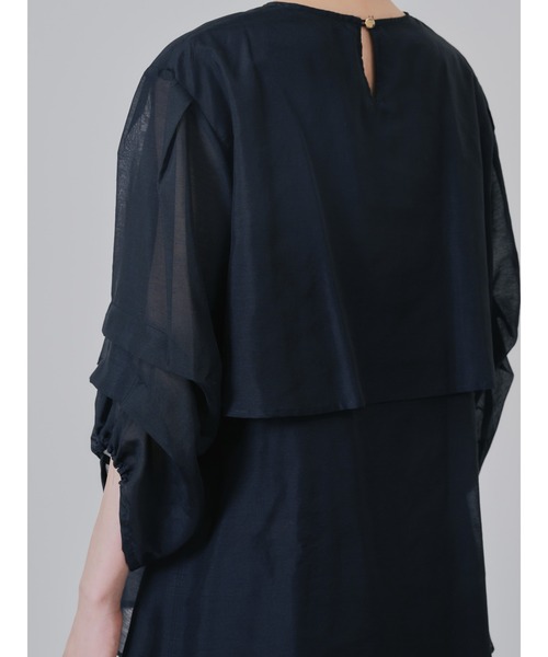 DOLLUPOOPS（ドールアップウップス）の「ケープライクシアーチュニックブラウス（シャツ/ブラウス・レディース・カーキ/ブラック/コーラルピンク・38）」の18枚目の写真