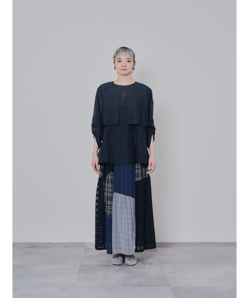 DOLLUPOOPS（ドールアップウップス）の「ケープライクシアーチュニックブラウス（シャツ/ブラウス・レディース・カーキ/ブラック/コーラルピンク・38）」の10枚目の写真