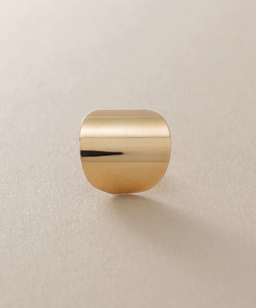 COCOSHNIK（ココシュニック）の「K10ラウンドプレート スタッドピアス（ピアス（両耳用）・レディース・イエローゴールド・00）」の3枚目の写真