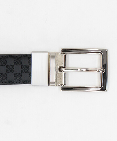 COMME CA ISM（コムサイズム）の「【リバーシブル】市松大柄×サフィアーノ型押し ベルト（ベルト・メンズ・ブラック/ダークブラウン・FREE）」の5枚目の写真