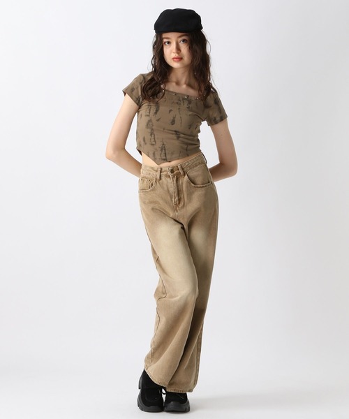 FOREVER 21（フォーエバー トゥエンティーワン）の「【2025SS】スタッズスクエアＴシャツ（Tシャツ/カットソー・レディース・ブラック/ホワイト/ブラウン・FREE）」の7枚目の写真