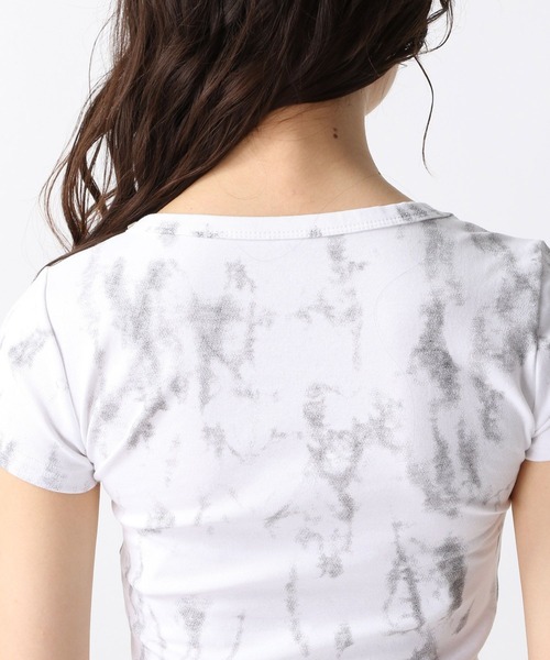 FOREVER 21（フォーエバー トゥエンティーワン）の「【2025SS】スタッズスクエアＴシャツ（Tシャツ/カットソー・レディース・ブラック/ホワイト/ブラウン・FREE）」の20枚目の写真