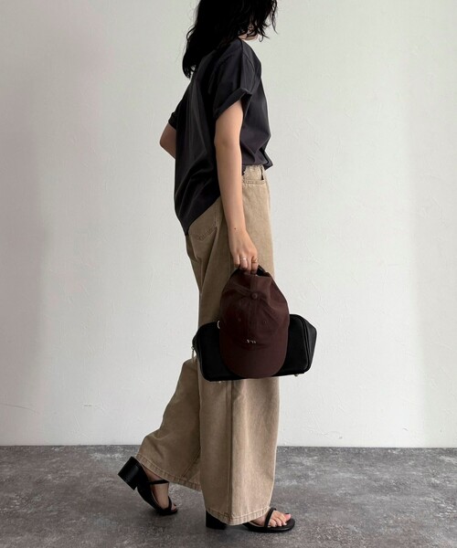 fredy emue（フレディエミュ）の「シルケットサマーロゴ半袖Tシャツ（Tシャツ/カットソー・レディース・チャコールグレー/ホワイト系その他/オフホワイト・38）」の16枚目の写真