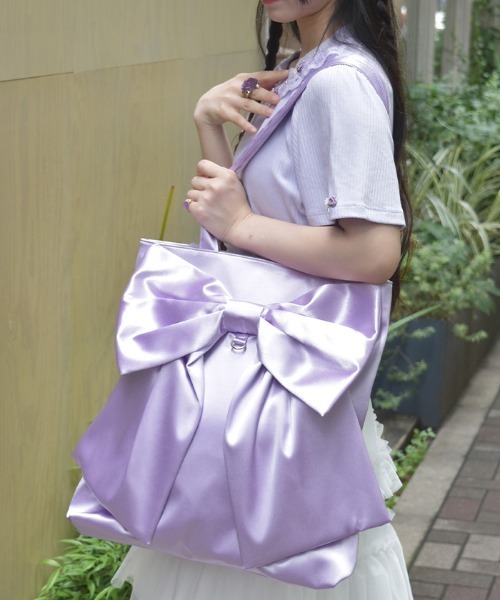 axes femme（アクシーズファム）の「タテ型ビッグリボントート（トートバッグ・レディース・ブラック/サックスブルー/ラベンダー/ミント/ピンク/レッド・FREE）」の4枚目の写真