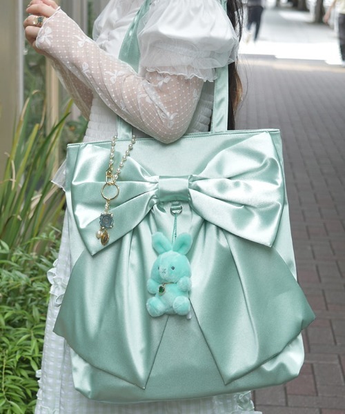 axes femme（アクシーズファム）の「タテ型ビッグリボントート（トートバッグ・レディース・ブラック/サックスブルー/ラベンダー/ミント/ピンク/レッド・FREE）」の3枚目の写真