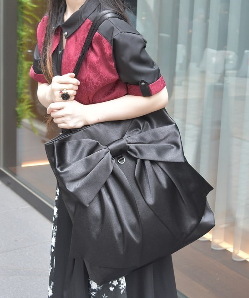 axes femme（アクシーズファム）の「タテ型ビッグリボントート（トートバッグ・レディース・ブラック/サックスブルー/ラベンダー/ミント/ピンク/レッド・FREE）」の2枚目の写真