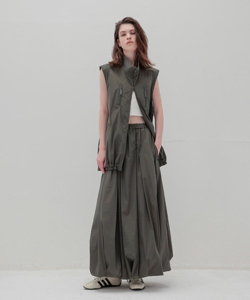 DRESSLAVE（ドレスレイブ）の「stand zip middle vest(スタンドジップミドル丈ベスト)（ベスト・レディース・ブラック/カーキ・38）」の16枚目の写真