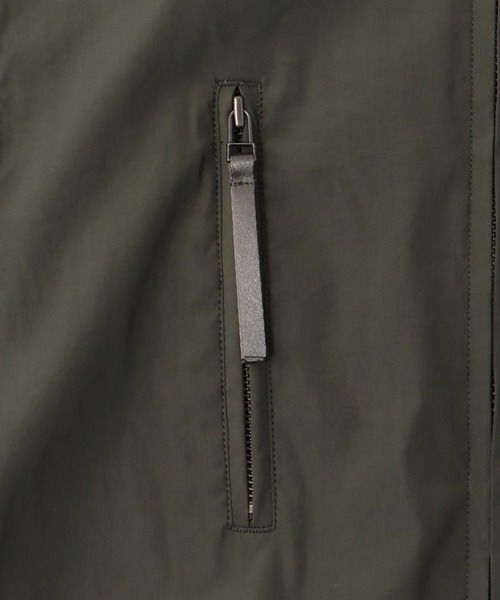 DRESSLAVE（ドレスレイブ）の「stand zip middle vest(スタンドジップミドル丈ベスト)（ベスト・レディース・ブラック/カーキ・38）」の11枚目の写真