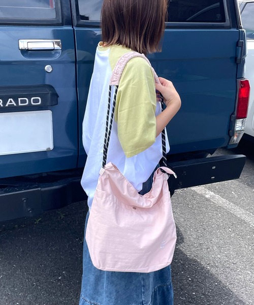 CRB（シーアールビー）の「ナイロンショルダーバッグ（ショルダーバッグ・レディース・アイボリー/パープル/ピンク/サックスブルー/ブラック・F）」の19枚目の写真