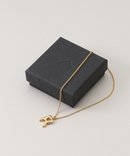 IENA（イエナ）の「JOSEPHINE STUDIO/ジョセフィン・ストゥディオ LETER CHARM SMALL R ネックレス（ネックレス・レディース・ゴールド・FREE）」の8枚目の写真