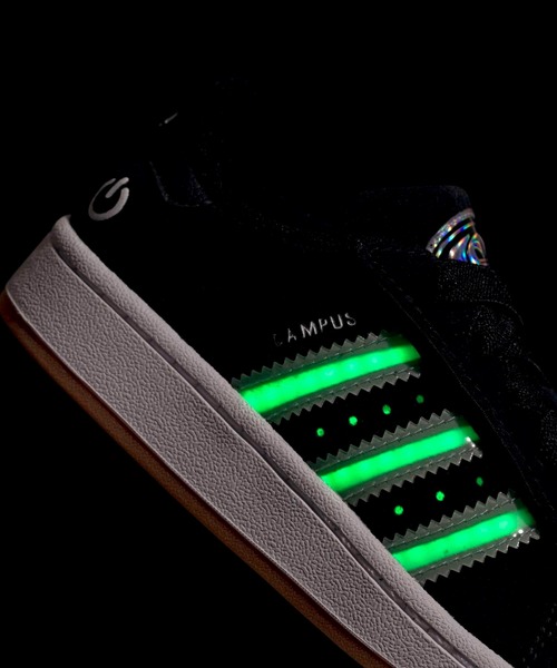 adidas(アディダス)の「キャンパス 00s LEDライト コンフォートクロージャー 伸縮シューレース シューズ キッズ / Campus 00s Led Lights Comfort Closure Elastic Lace Shoes Kids / アディダスオリジナルス adidas Originals(スニーカー・キッズ・ブラック・17.0cm/18.0cm/19.0cm/20.0cm/21.0cm)」の12枚目の写真