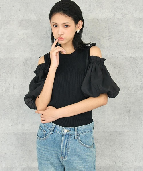 ANAP(アナップ)の「オープン ショルダー パフスリーブ シフォン ドッキング トップス(Tシャツ/カットソー・レディース・ブラック/ブルー/オフホワイト・FREE)」の7枚目の写真