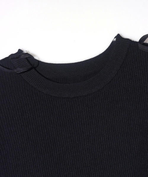 ANAP(アナップ)の「オープン ショルダー パフスリーブ シフォン ドッキング トップス(Tシャツ/カットソー・レディース・ブラック/ブルー/オフホワイト・FREE)」の17枚目の写真