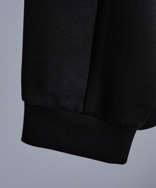 5351 POUR LES HOMMES(ゴーサンゴーイチプールオム)の「コンビネーション スエード 長袖Tシャツ(Tシャツ/カットソー・メンズ・ホワイト/ブラック/チャコールグレー・44/46/48/50)」の9枚目の写真