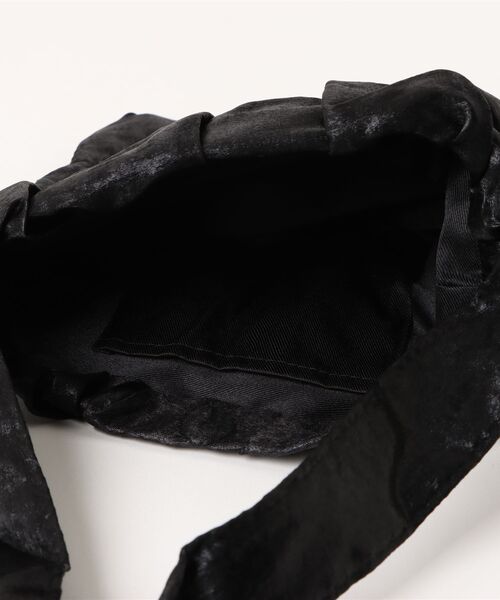 GORGE(ゴージ)の「《シャーリング×立体フォルム》レディース ミニトートバッグ 軽量 春夏秋冬(トートバッグ・レディース・ブラック/アイボリー/グレー・F)」の13枚目の写真