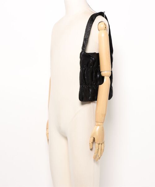 GORGE(ゴージ)の「《シャーリング×立体フォルム》レディース ミニトートバッグ 軽量 春夏秋冬(トートバッグ・レディース・ブラック/アイボリー/グレー・F)」の14枚目の写真