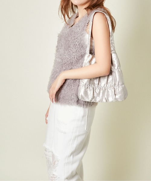 GORGE(ゴージ)の「《シャーリング×立体フォルム》レディース ミニトートバッグ 軽量 春夏秋冬(トートバッグ・レディース・ブラック/アイボリー/グレー・F)」の8枚目の写真