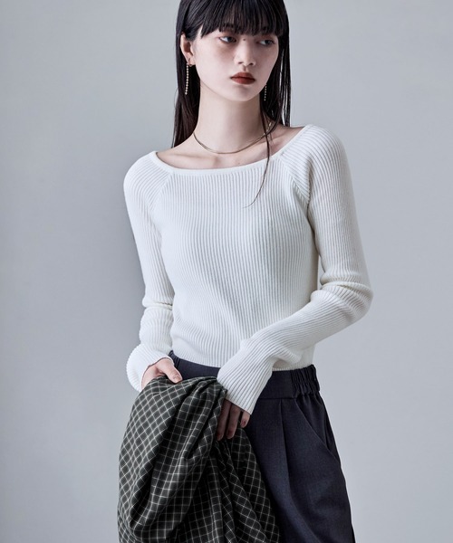 etoll.(エトル)の「ボートネックリブニット(ニット/セーター・レディース・杢グレー/オフホワイト/ブラック・M)」の2枚目の写真