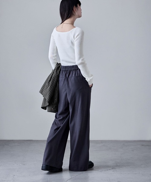 etoll.(エトル)の「ボートネックリブニット(ニット/セーター・レディース・杢グレー/オフホワイト/ブラック・M)」の11枚目の写真