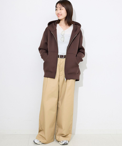 SLOBE IENA（スローブイエナ）の「チノタックワイドパンツ（チノパンツ・レディース・ベージュ・40/38/36）」の4枚目の写真