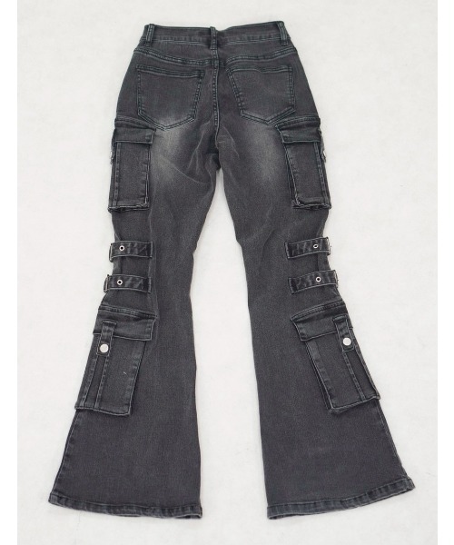 Never mind the XU（ネバーマインドザエックスユー）の「【NMTXU】flare cargo denim pants / 【エヌエムティーエックスユー】ウォッシュドフレアカーゴデニムパンツ（デニムパンツ・レディース・ブルー/ブラック・S/M）」の15枚目の写真