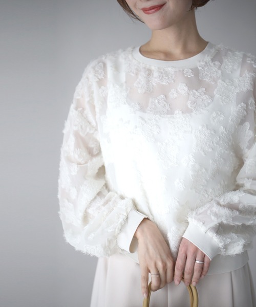 Ehre style(エーレスタイル)の「コーデが華やぐ 大人のシアー感 透け花柄トップス(シャツ/ブラウス・レディース・グリーン/ホワイト・FREE)」の1枚目の写真