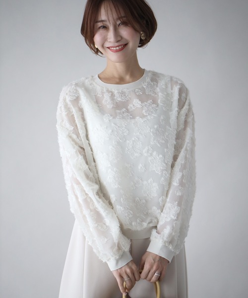 Ehre style(エーレスタイル)の「コーデが華やぐ 大人のシアー感 透け花柄トップス(シャツ/ブラウス・レディース・グリーン/ホワイト・FREE)」の4枚目の写真