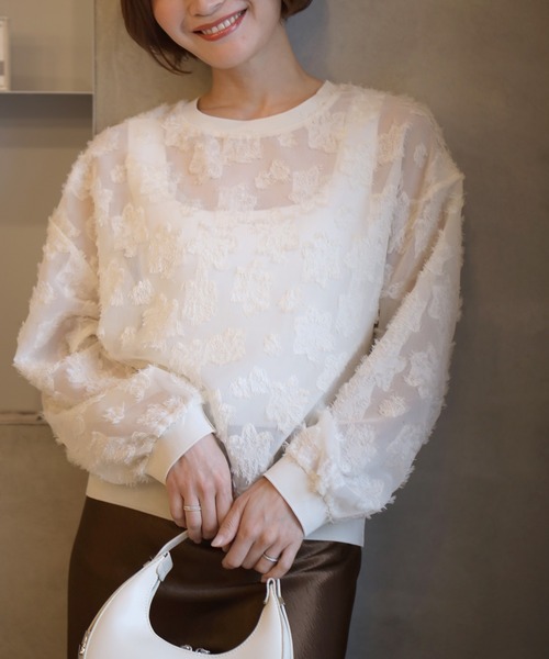 Ehre style(エーレスタイル)の「コーデが華やぐ 大人のシアー感 透け花柄トップス(シャツ/ブラウス・レディース・グリーン/ホワイト・FREE)」の6枚目の写真