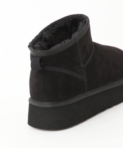 LOWRYS FARM（ローリーズファーム）の「フェイクムートンブーツ 581309（ブーツ・レディース・ベージュ/ブラック・MEDIUM/LARGE）」の6枚目の写真