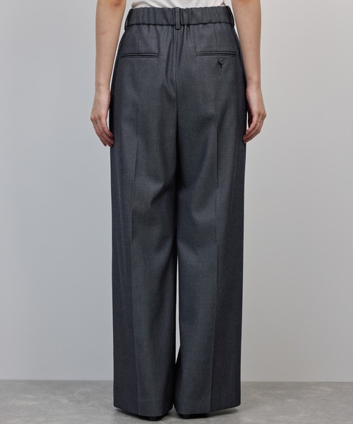 ROPE'(ロペ)の「梳毛ギャバ プリーテッド ワイドパンツ(その他パンツ・レディース・ブラック/ネイビー・36/38)」の7枚目の写真